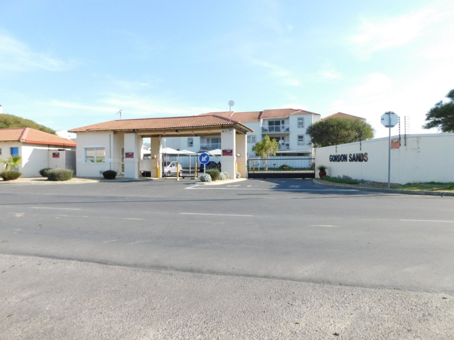 3 Bedroom Property for Sale in Whispering Pines Western Cape